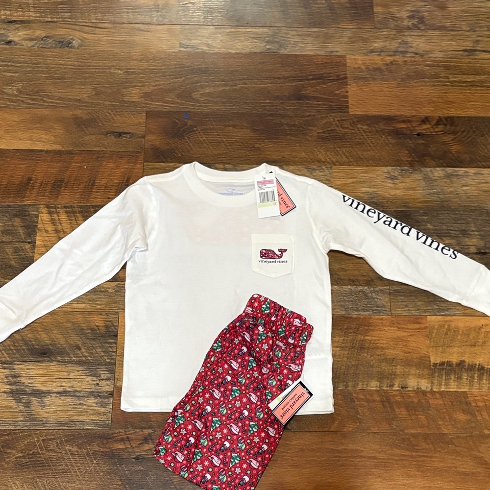Vineyard Vines White‎ Shirt and Red Festive Pants Set